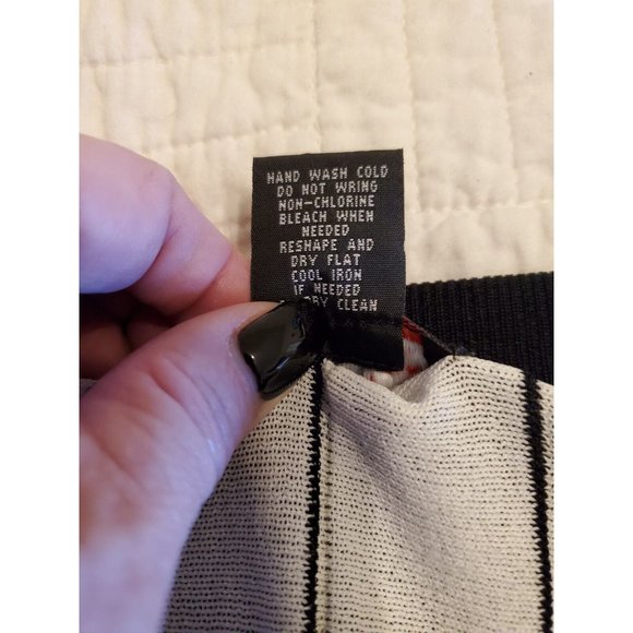 Studio G Black And White Midi A Line Skirt Bow Pattern Women’s Size S - Picture 4 of 4